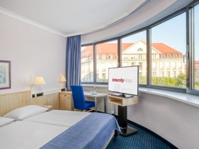 IC_Hotel_Zimmer-min